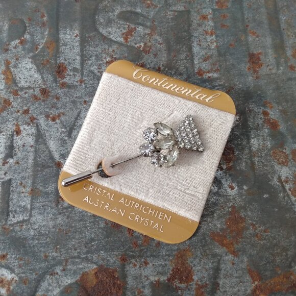 Vintage Austrian Crystal Stickpin Brooch by Continental on Original Card - Picture 1 of 15